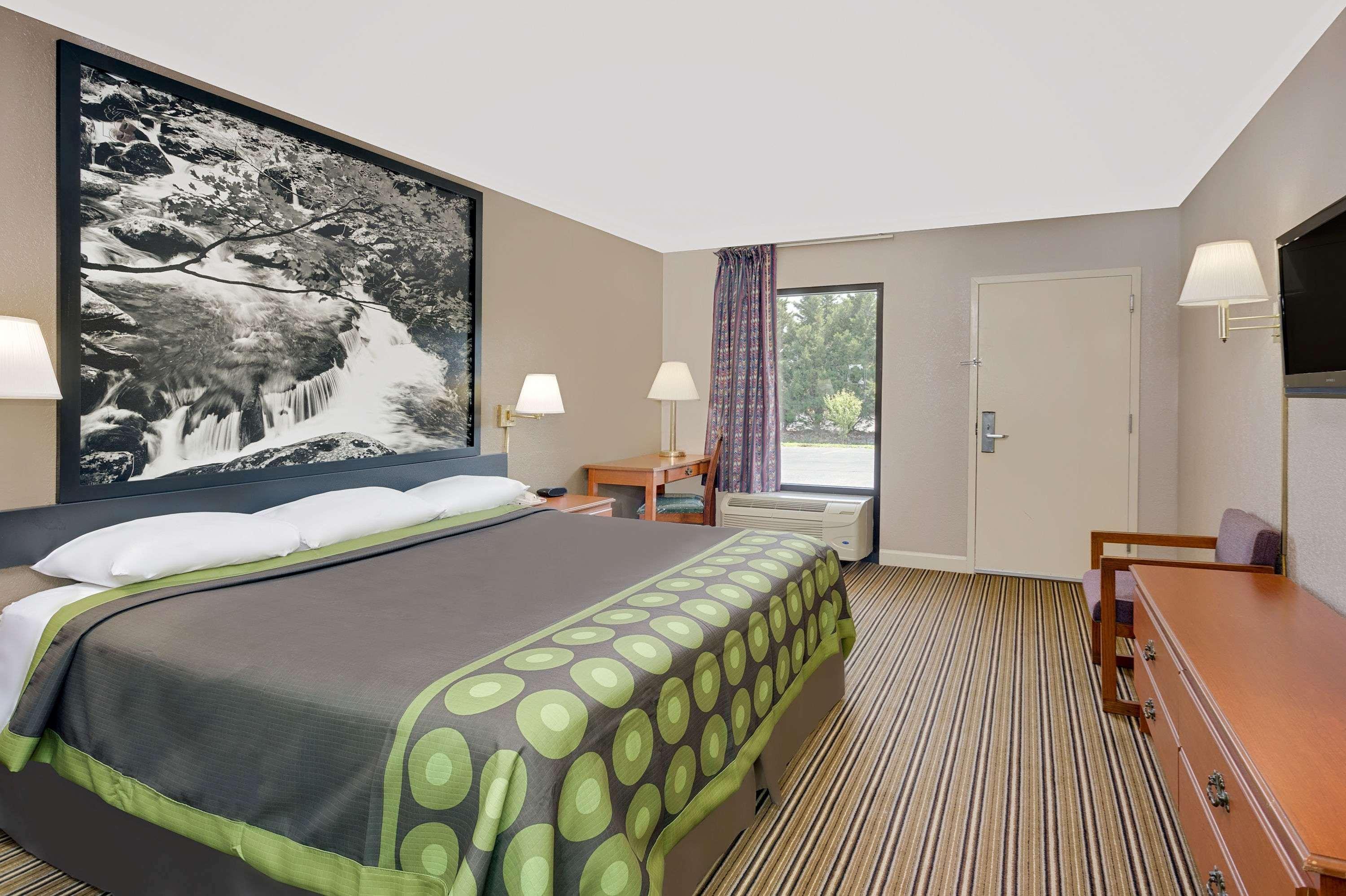 Super 8 By Wyndham Athens Motell Exteriör bild